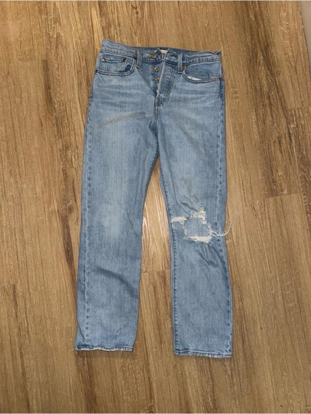 Women’s Light Blue Levi’s Distressed Wedgie Straight-Leg Jeans